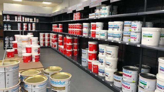 COMMERCE SPECIALISE EN PEINTURES SUISSE ROMANDE